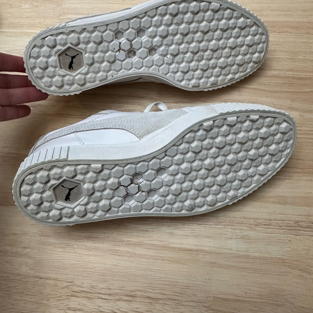 SALE! Women’s Puma White Golf Shoes - Picture 5 of 5